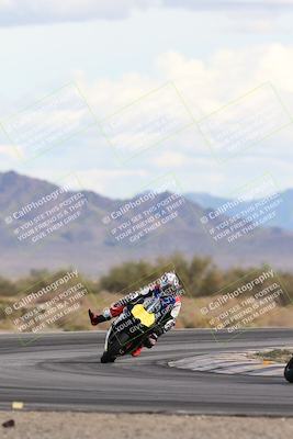 media/Nov-16-2025-Race Pace (Sun) [[8c5fa54630]]/Non Verified Riders (1st 20 Minutes)/5-Turn 15 (110pm)/